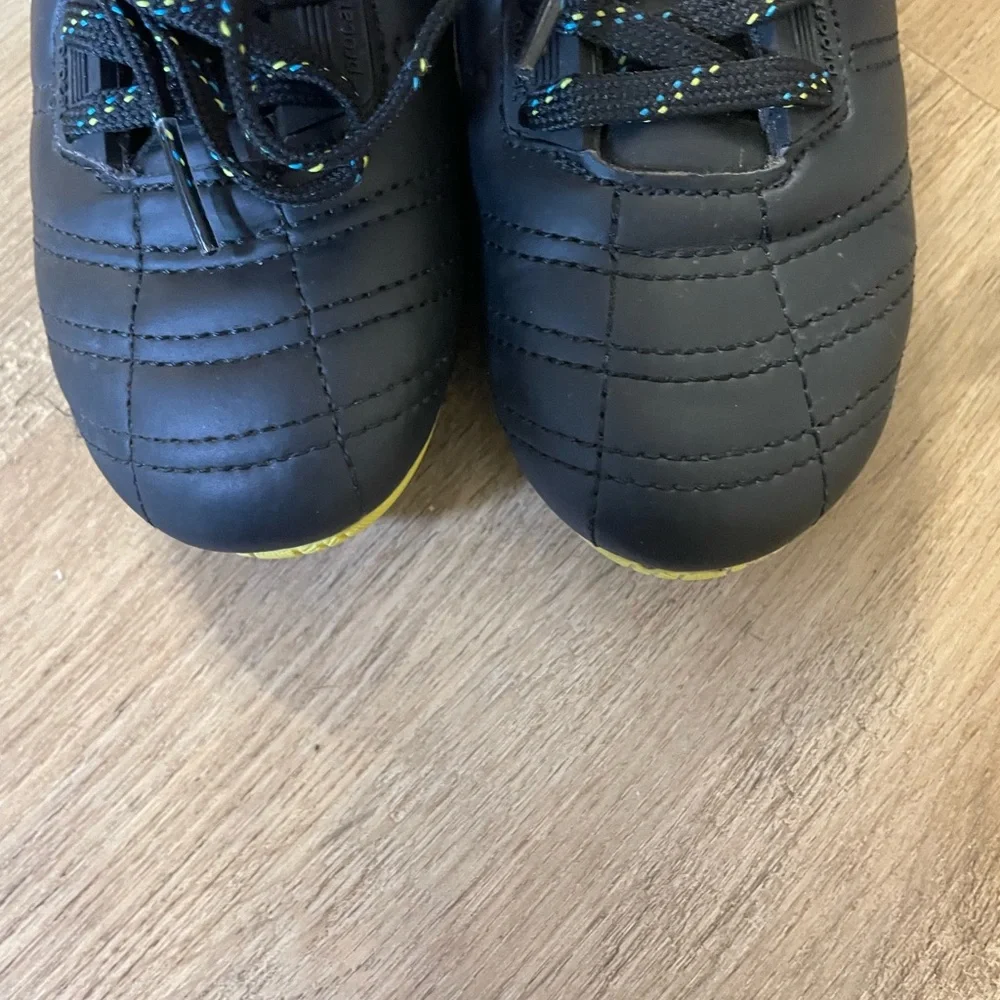 Black Puma Procat Soccer Cleats size‎ 10 - Picture 6 of 7